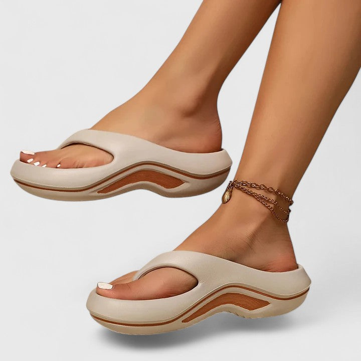 Noemi | Women's Orthopedic Thong Slide Sandals™ – Müheloser orthopädischer Komfort für jeden Tag