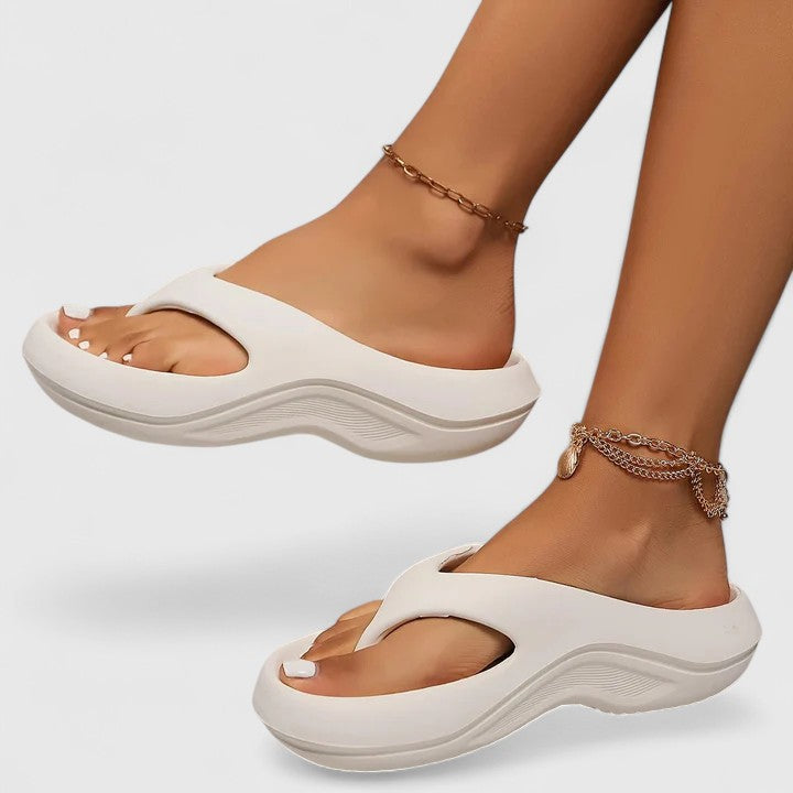 Noemi | Women's Orthopedic Thong Slide Sandals™ – Müheloser orthopädischer Komfort für jeden Tag