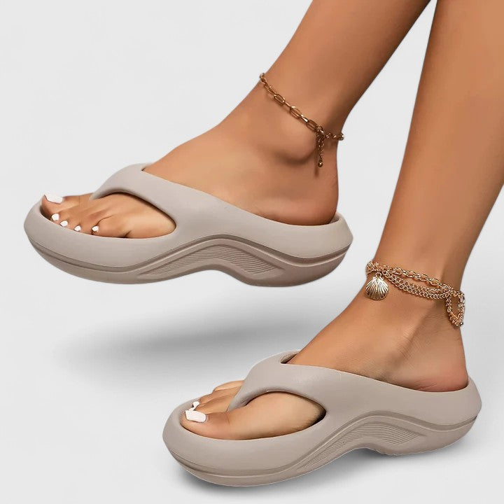 Noemi | Women's Orthopedic Thong Slide Sandals™ – Müheloser orthopädischer Komfort für jeden Tag