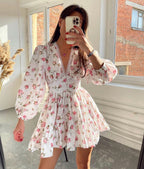 Floral Lace Trim Mini Dress™ – Romantisch-elegantes Design für mühelose Weiblichkeit