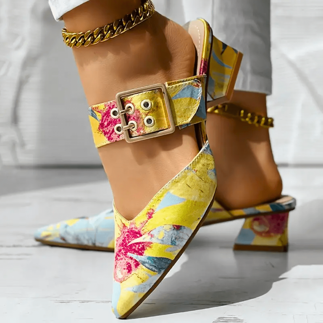 Women's Colorful Printed Heels with Strap and Block Heel™ – Kunstvolle Eleganz für stilvolle Auftritte