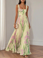 Women's Floral Maxi Dress with Square Neck and Pleated Skirt™ – Zeitlose Eleganz für besondere Momente