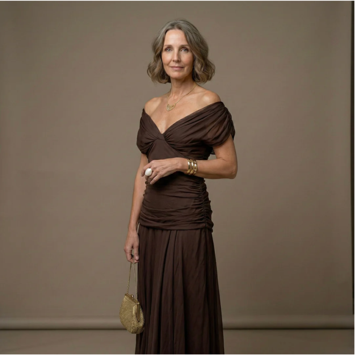 Women's Elegant Maxi Dress with V-Neck and Flowing Fit™ – Zeitlose Eleganz für jeden Anlass