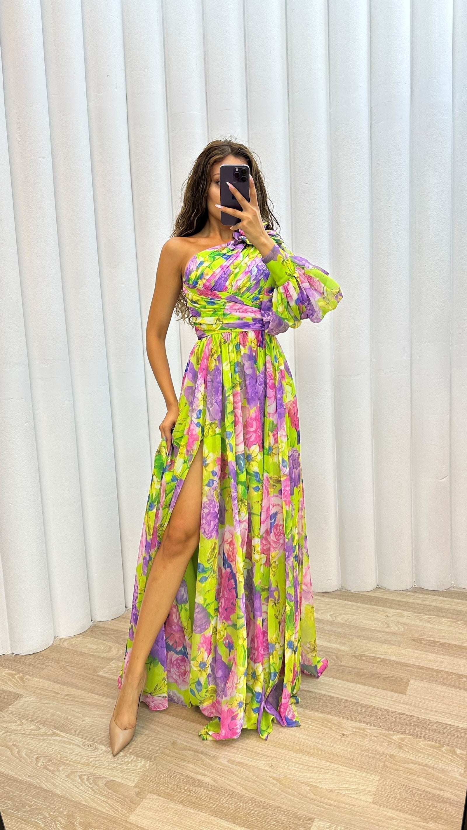 Floral One-Shoulder Maxi Dress™ – Elegante Statement-Silhouette für besondere Anlässe