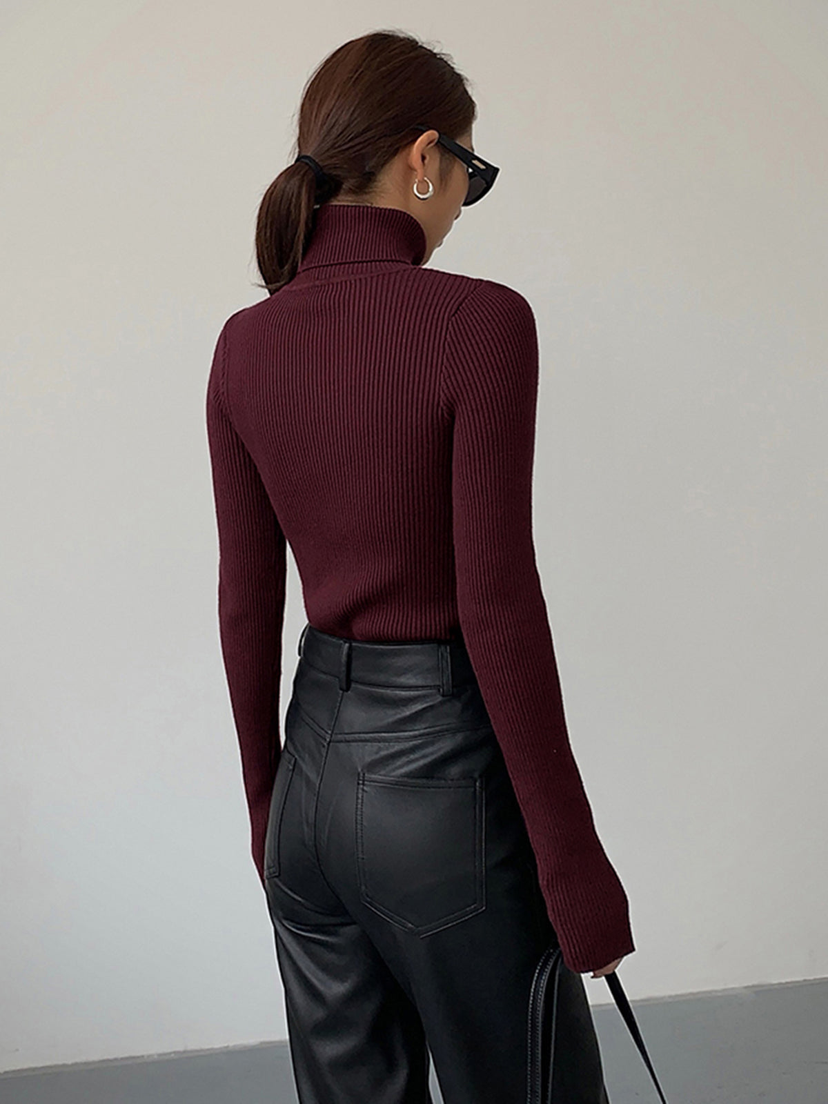 Hailey | Women's Minimalist Slim Turtleneck Stretch Top™ – Elegante Wintermode für stilvolle Layering-Looks