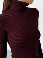 Hailey | Women's Minimalist Slim Turtleneck Stretch Top™ – Elegante Wintermode für stilvolle Layering-Looks