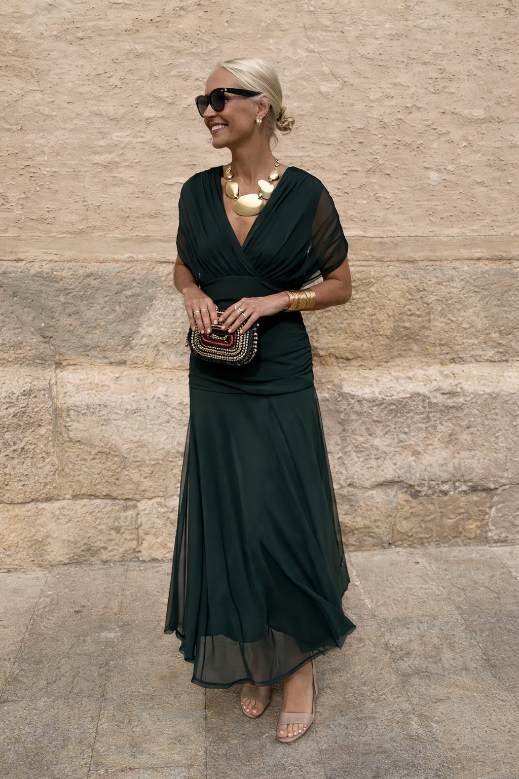 Women's Elegant V-Neck Maxi Dress with Pleated Waist™ – Zeitlose Eleganz mit schmeichelnder Silhouette