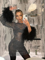 Women's Mini Dress with Sheer Cuffs and Feathers™ – Glamouröse Eleganz für besondere Anlässe