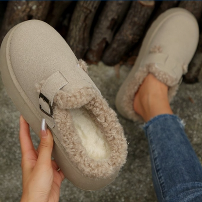 LuxeStep™ – Warme Damen-Pantoffeln mit Fell und bequemer, modischer Plateausohle [50% Rabatt]