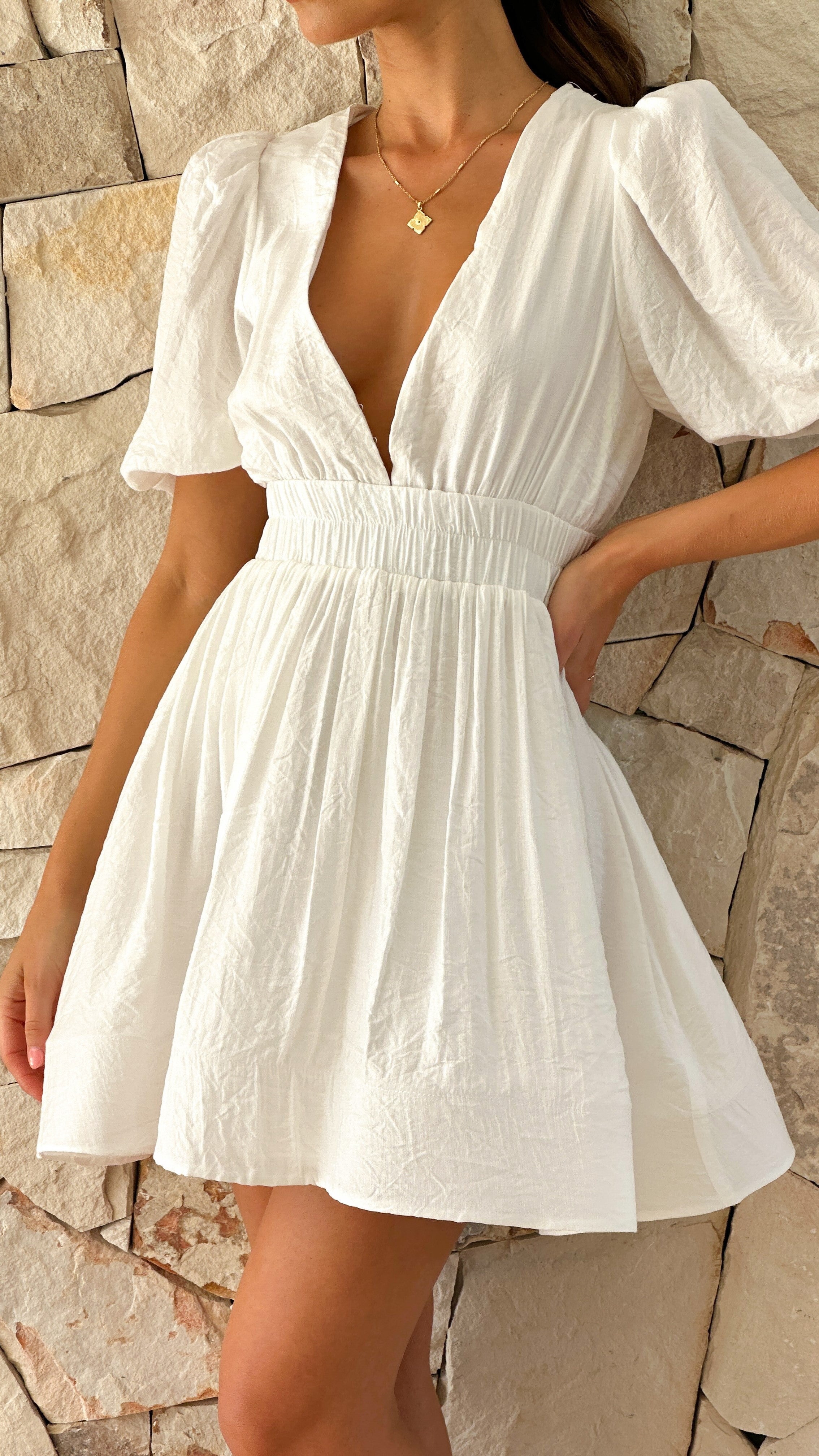 Spring Pleated Mini Dress™ – Elegante Frühlingslooks mit luftiger Leichtigkeit