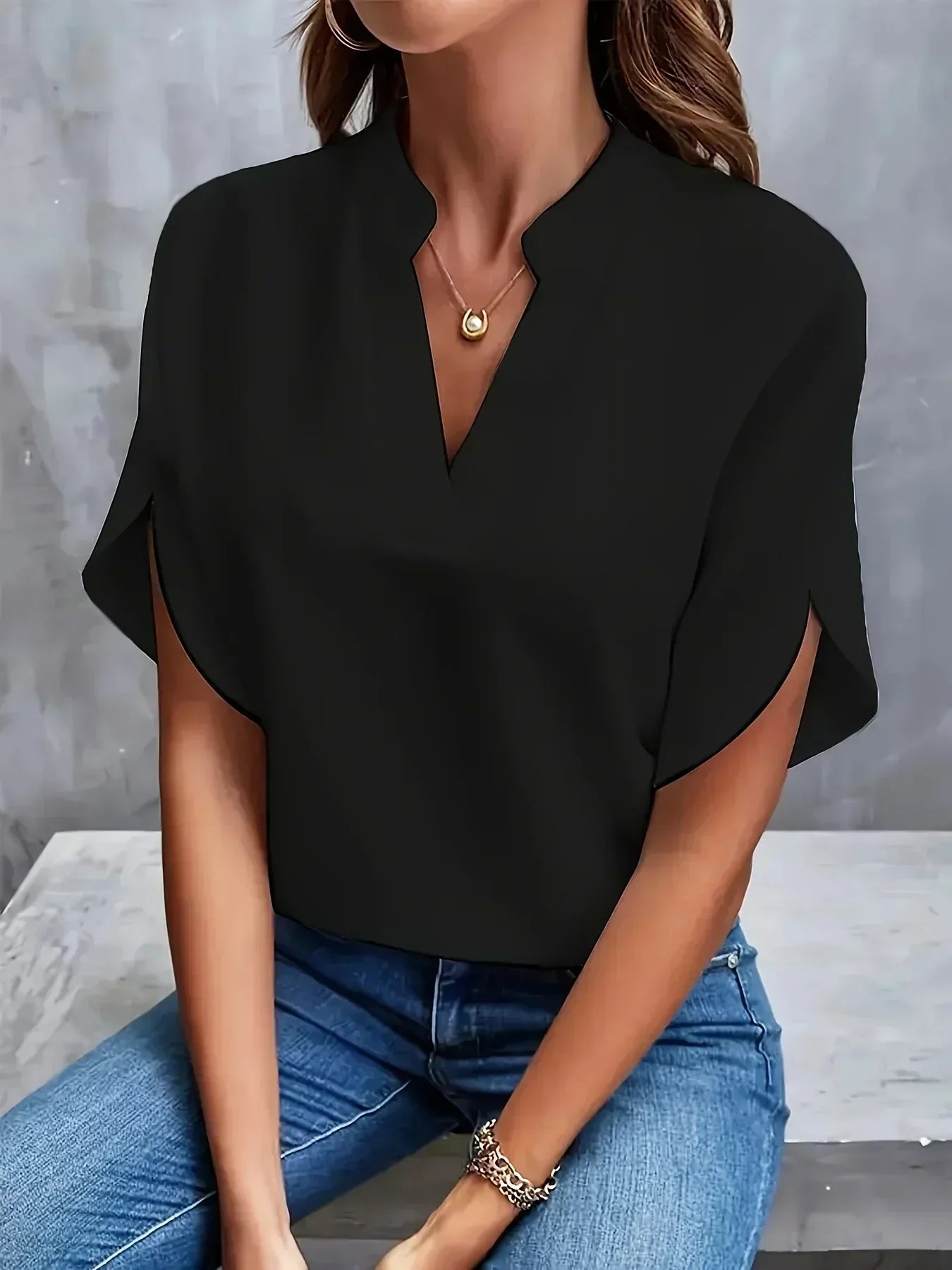 Women's Elegant V-Neck Blouse Relaxed Fit Lightweight Casual Work Top™ – Zeitlose Eleganz für jeden Anlass