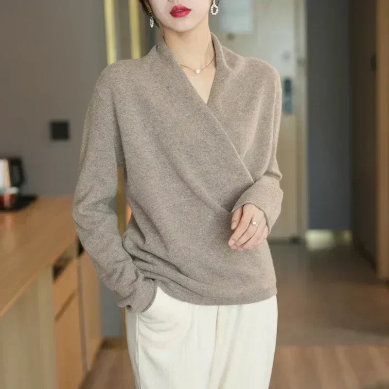 Mabel | Women's Spring Wrap Neck Knit Top™ – Eleganter Frühlingskomfort mit weiblichem Wickelausschnitt