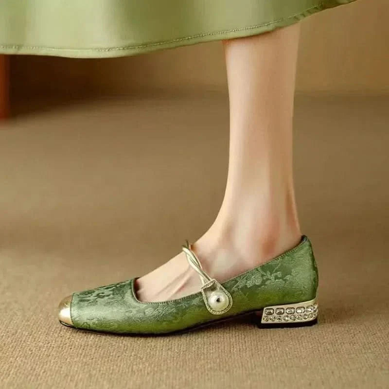 Women's Mary Jane Flats with Pearl Strap and Metallic Toe Cap™ – Zeitlose Eleganz für jeden Anlass