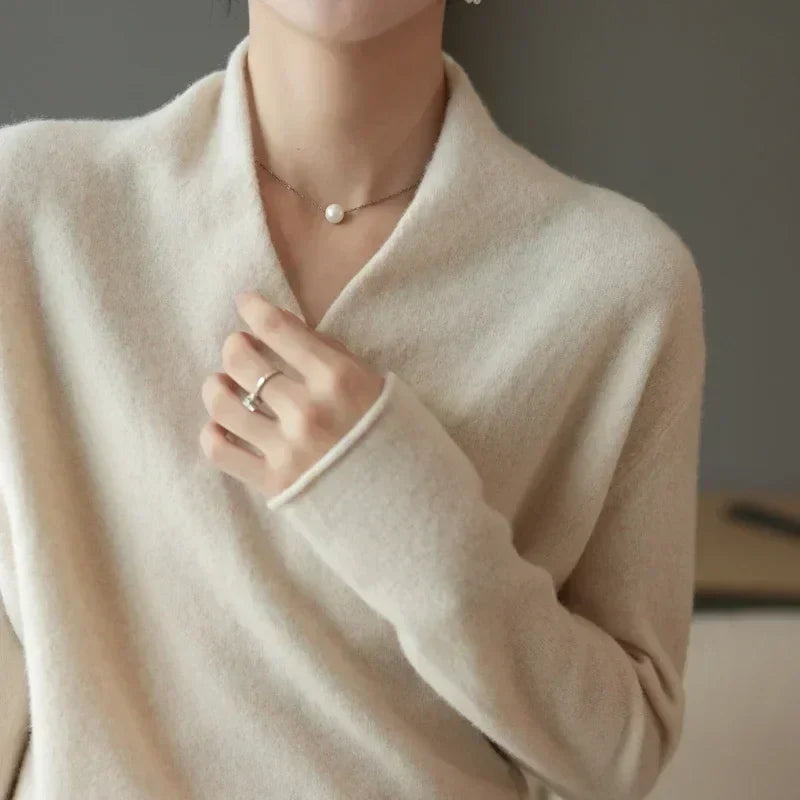 Mabel | Women's Spring Wrap Neck Knit Top™ – Eleganter Frühlingskomfort mit weiblichem Wickelausschnitt