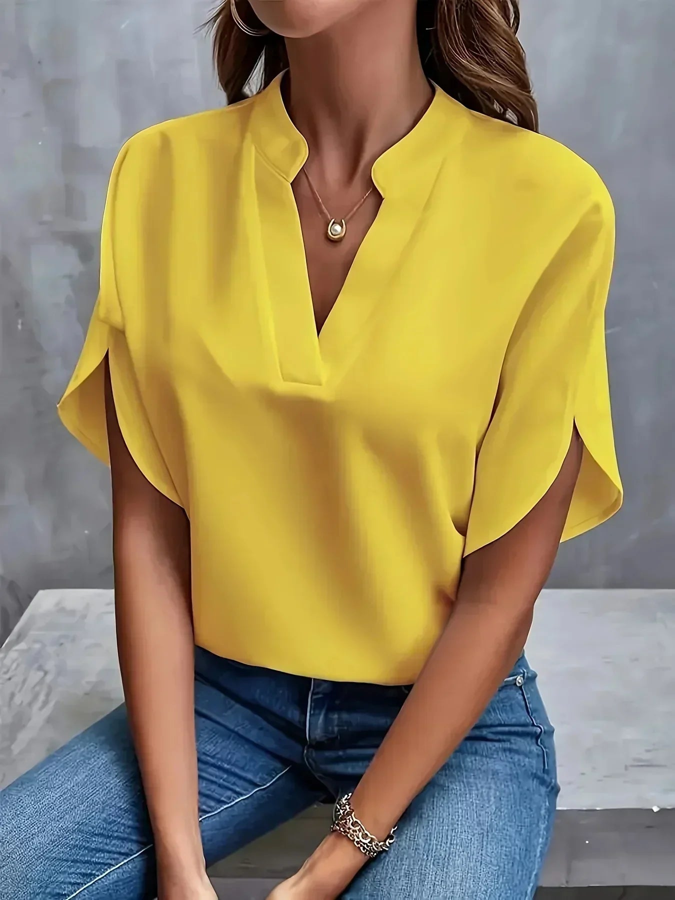 Women's Elegant V-Neck Blouse Relaxed Fit Lightweight Casual Work Top™ – Zeitlose Eleganz für jeden Anlass