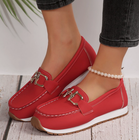 Women's Casual Loafers with Metal Buckle and Flat Wedge Sole™ – Elegante Begleiter für jeden Tag