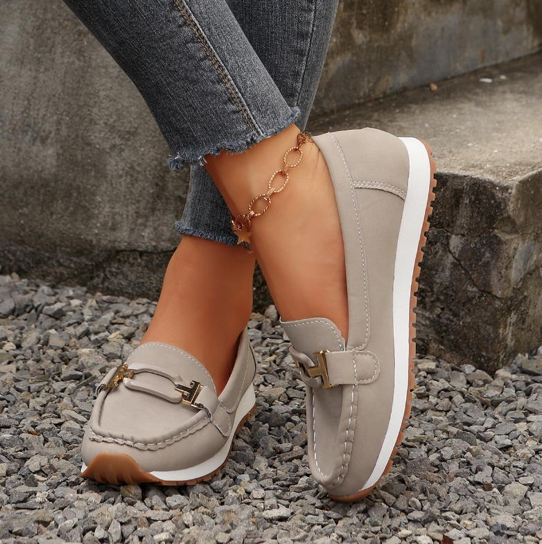 Damen Casual Loafer mit Metallschnalle und flacher Keilsohle™ – Für mühelose Eleganz im Alltag