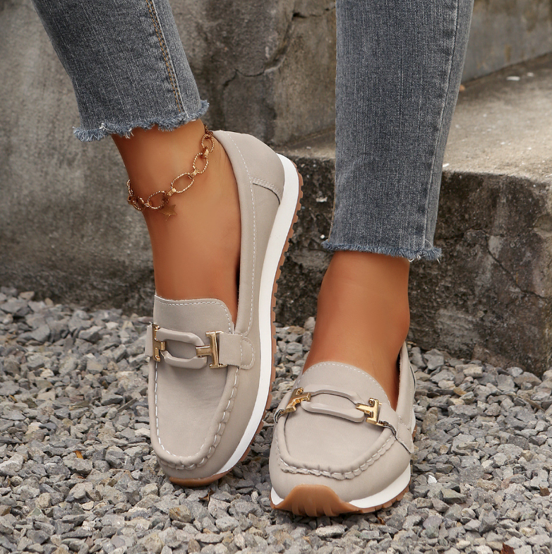 Damen Casual Loafer mit Metallschnalle und flacher Keilsohle™ – Für mühelose Eleganz im Alltag
