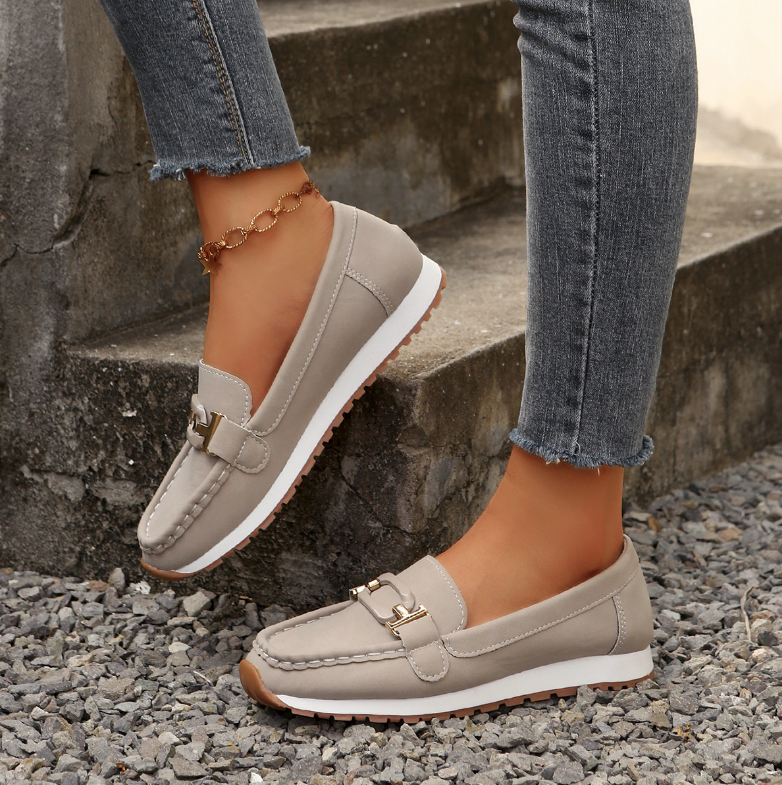 Damen Casual Loafer mit Metallschnalle und flacher Keilsohle™ – Für mühelose Eleganz im Alltag