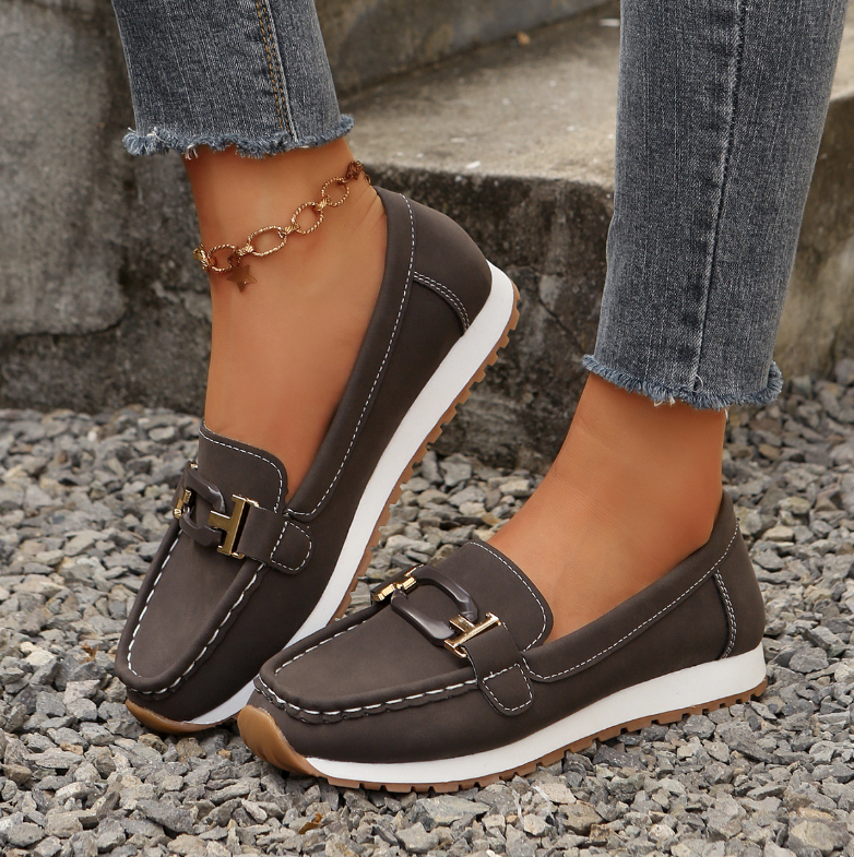 Damen Casual Loafer mit Metallschnalle und flacher Keilsohle™ – Für mühelose Eleganz im Alltag