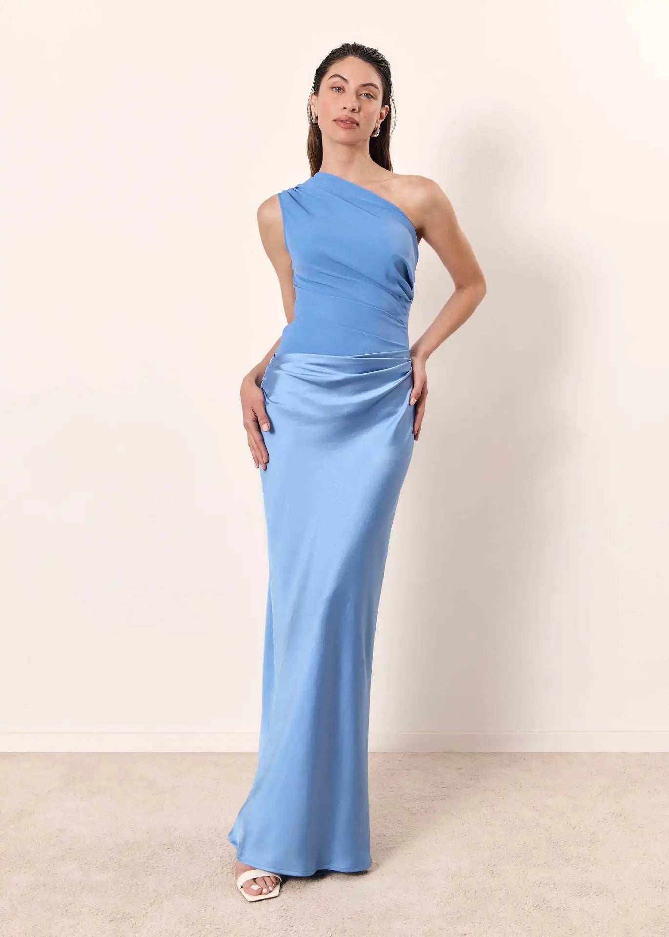 One-Shoulder Draped Maxi Dress™ – Elegante Asymmetrie für besondere Momente