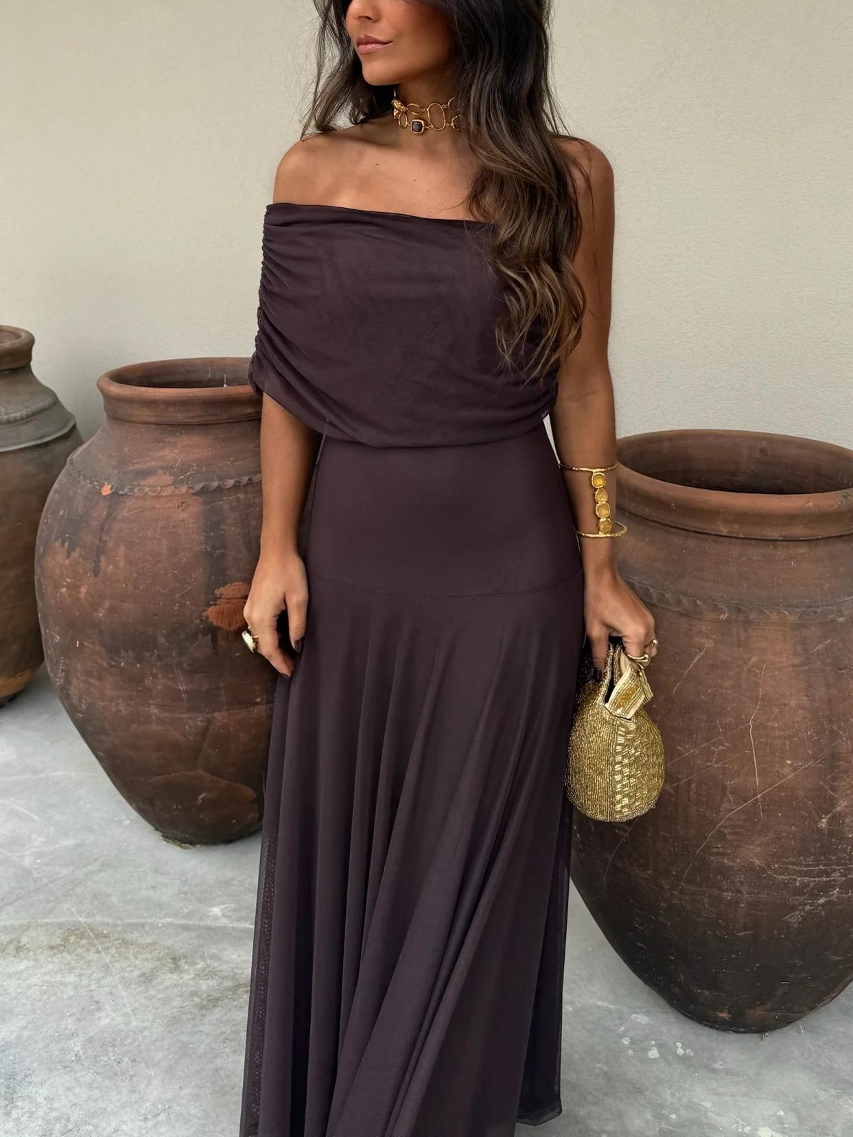 Women's Off Shoulder Maxi Dress with Fitted Waist™ – Elegante Silhouette für besondere Anlässe
