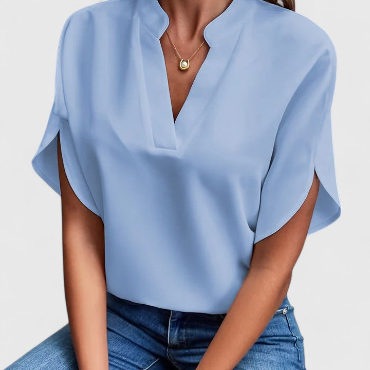 Soft Split-Neck Blouse™ – Elegante Leichtigkeit für jeden Tag