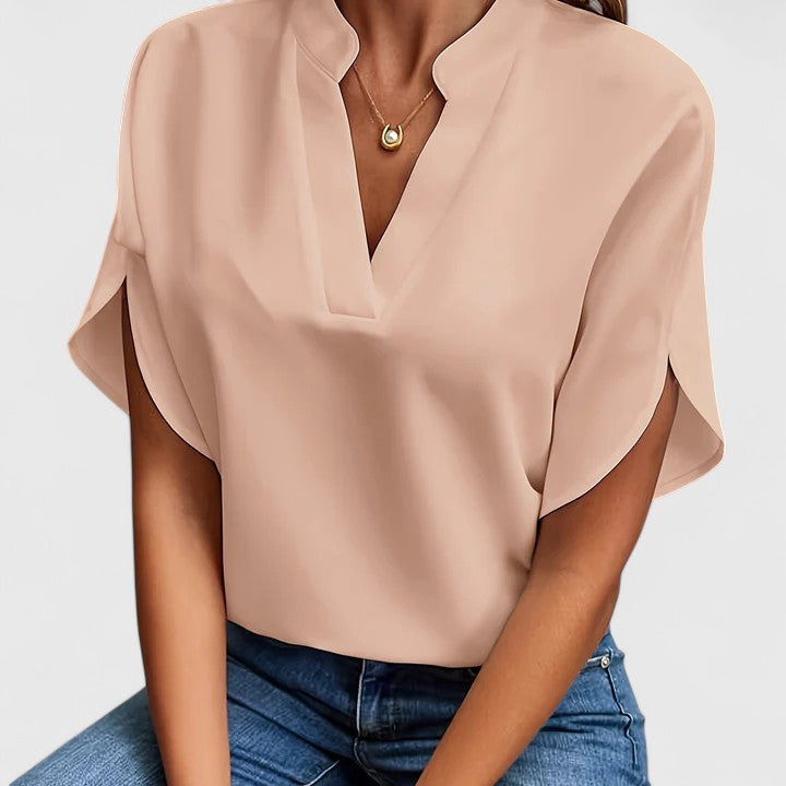 Soft Split-Neck Blouse™ – Elegante Leichtigkeit für jeden Tag