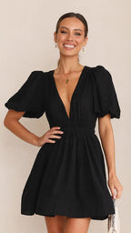 Spring Pleated Mini Dress™ – Elegante Frühlingslooks mit luftiger Leichtigkeit