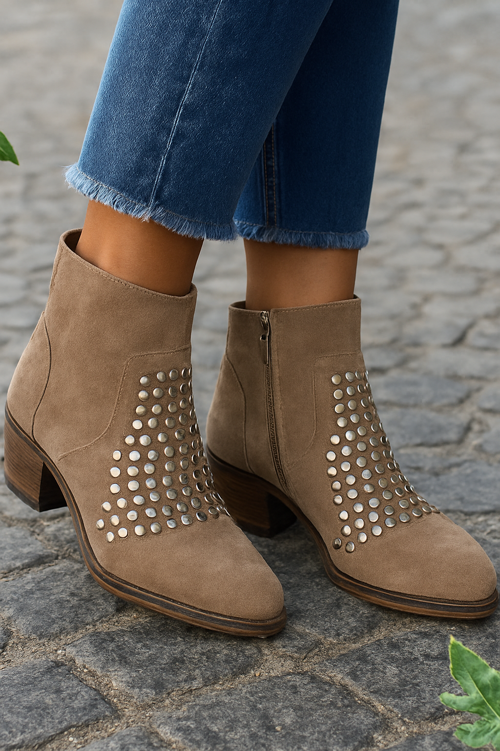 Women's Studded Ankle Boots with Side Zipper™ – Stilvolle Ankle-Boots für jeden Anlass