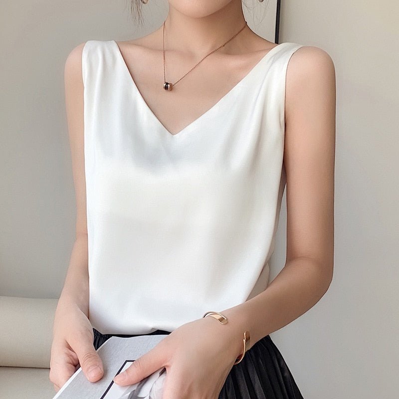 Lily | Women's Classic Relaxed Fit Draped Satin Tanks™ – Eleganter Komfort für jeden Tag