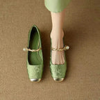 Women's Mary Jane Flats with Pearl Strap and Metallic Toe Cap™ – Zeitlose Eleganz für jeden Anlass