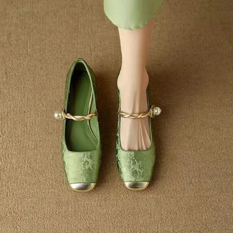 Women's Mary Jane Flats with Pearl Strap and Metallic Toe Cap™ – Zeitlose Eleganz für jeden Anlass