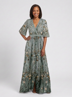 Women's Floral Maxi Dress with V-Neck and Sheer Sleeves™ – Mühelose Eleganz für besondere Momente