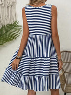 Women's Striped Sleeveless Relaxed Fit Tiered Summer Dress™ – Mühelose Eleganz für warme Tage