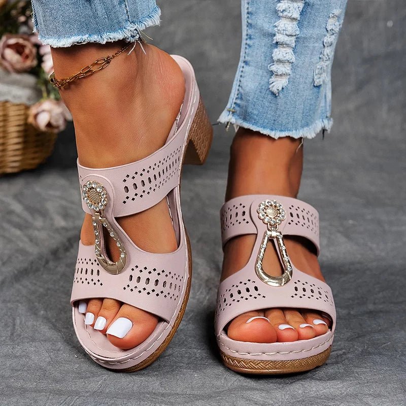Women's Orthopedic Heeled Sandals with Buckle Strap and Cushioned Support™ – Eleganter Komfort für ganztägiges Wohlbefinden